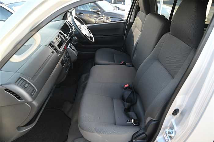 2020 Toyota Hiace Van QDF-GDH201V (UW-695e110485307)[12]