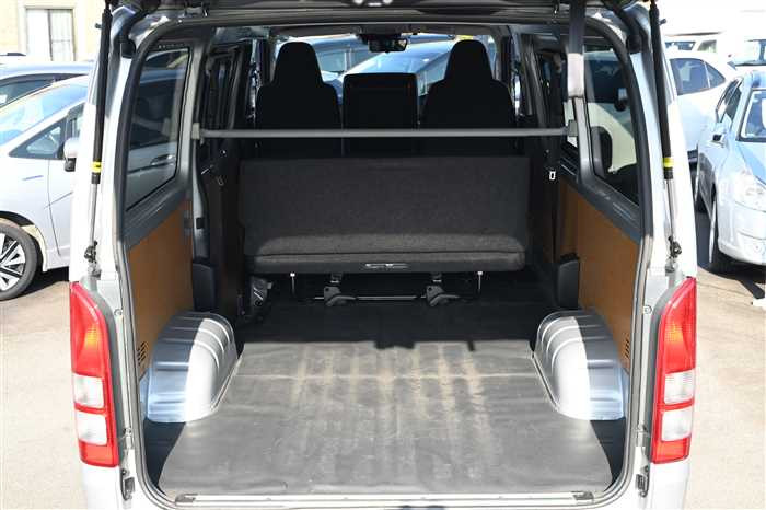 2020 Toyota Hiace Van QDF-GDH201V (UW-695e110485307)[15]