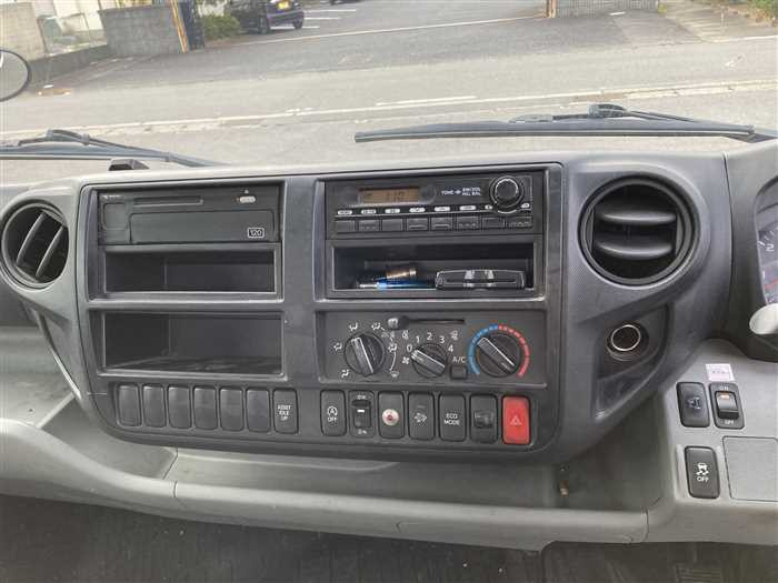 2017 Hino DUTRO TKG-XZU710M (UW-69b27931c32e4)[20]