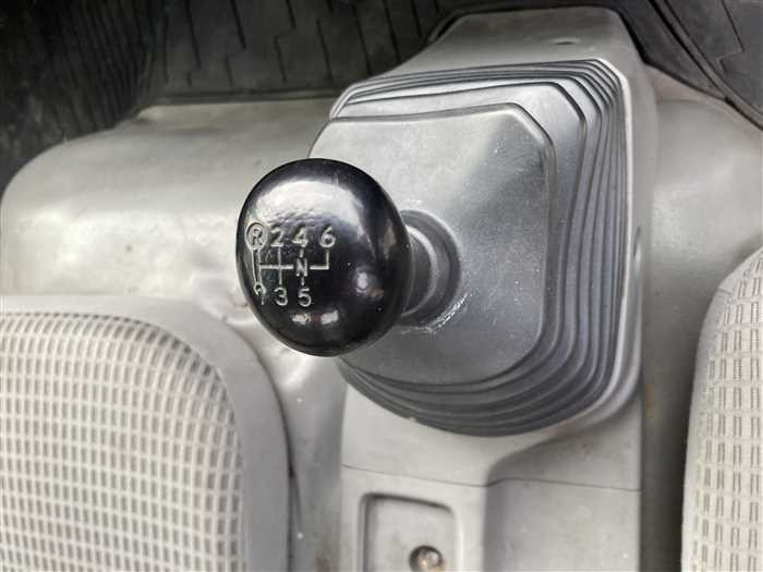 2017 Hino DUTRO TKG-XZU710M (UW-69b27931c32e4)[21]