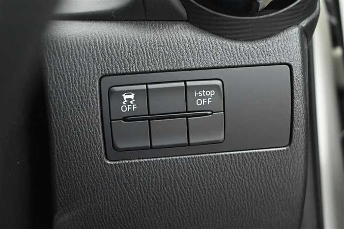 2015 Mazda Demio LDA-DJ5AS (UW-694660e97efba)[23]