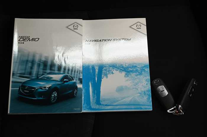 2015 Mazda Demio LDA-DJ5AS (UW-694660e97efba)[25]