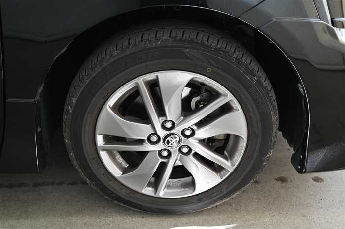 2018 Toyota Sienta DBA-NSP170G (UW-69ad001cac0b9)[6]