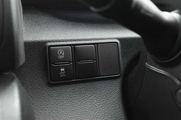 2018 Toyota Sienta DBA-NSP170G (UW-69ad001cac0b9)[24]