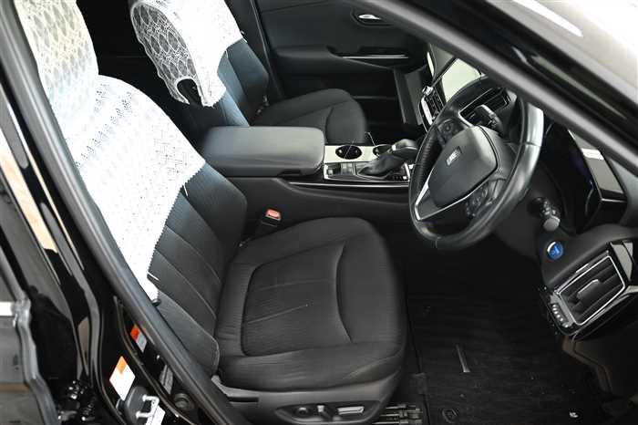 2019 Toyota Crown Hybrid 6AA-AZSH20 (UW-695e1105a3638)[8]