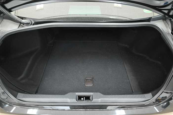 2019 Toyota Crown Hybrid 6AA-AZSH20 (UW-695e1105a3638)[10]