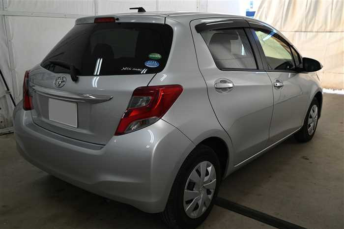2016 Toyota Vitz DBA-KSP130 (UW-6942691eb0df9)[1]