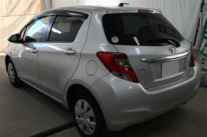 2016 Toyota Vitz DBA-KSP130 (UW-6942691eb0df9)[3]