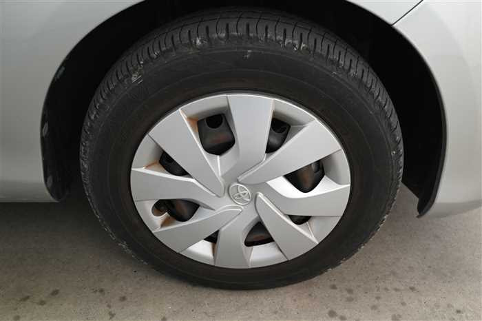 2016 Toyota Vitz DBA-KSP130 (UW-6942691eb0df9)[6]