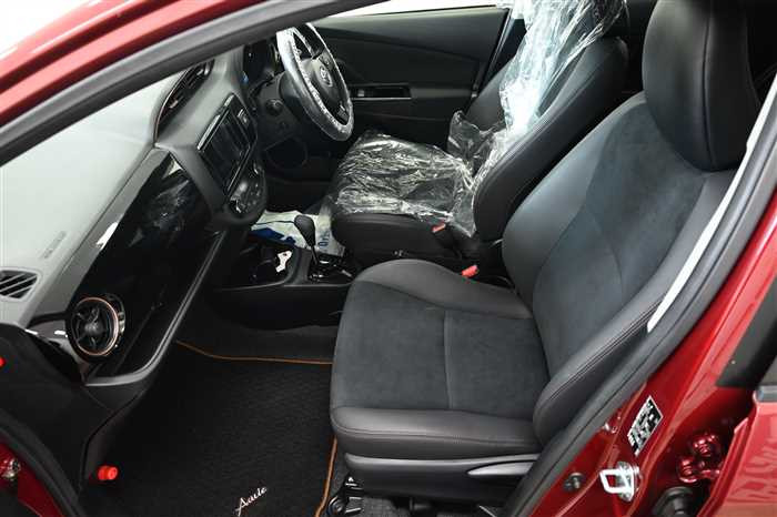 2018 Toyota Vitz DBA-NSP130 (UW-695cb8f5d99bd)[13]