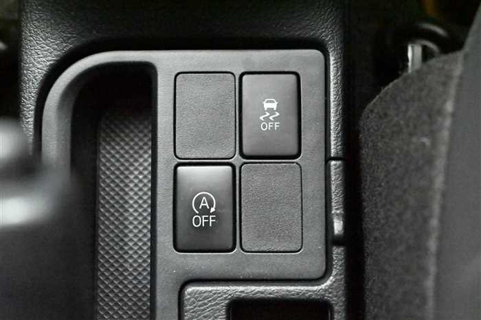 2018 Toyota Vitz DBA-NSP130 (UW-695cb8f5d99bd)[22]