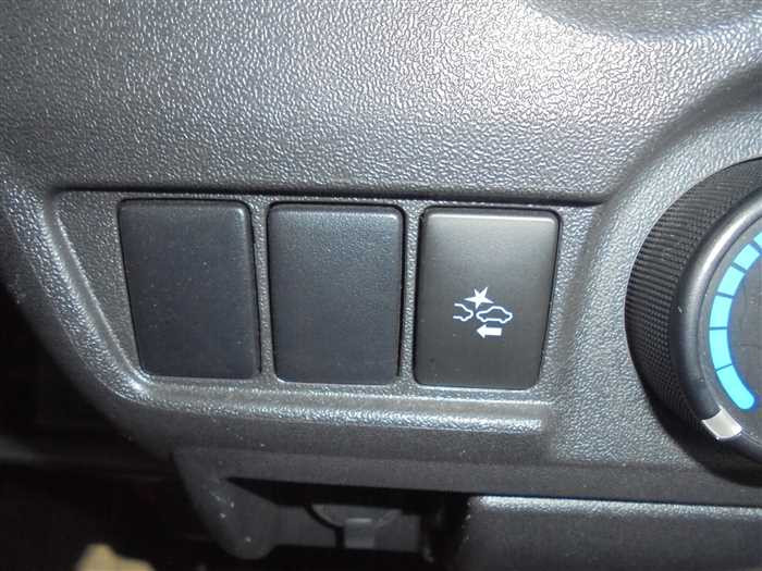 2021 Toyota Hiace Van TRH200K (UW-69771e2bab12c)[23]