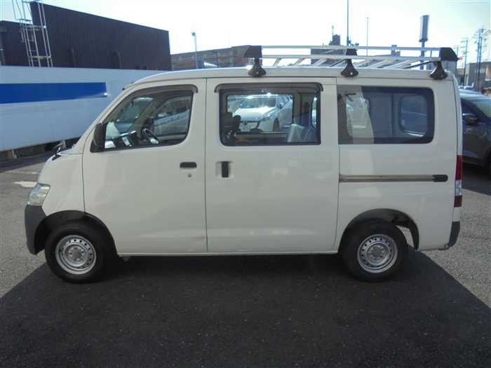 2019 Toyota Townace Van S412M (UW-69ad0007457c9)[6]