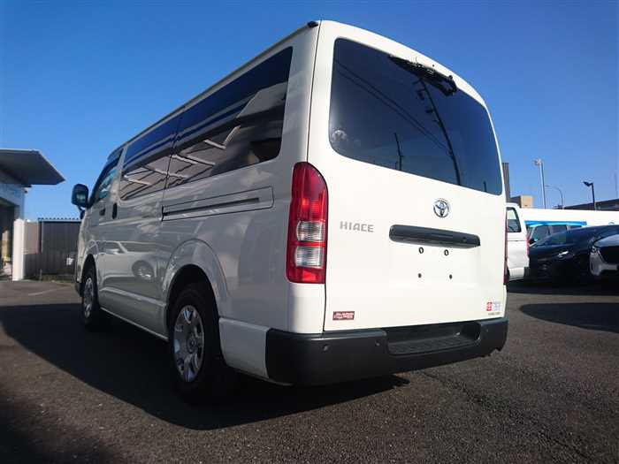2022 Toyota Hiace Van TRH200V (UW-69ad0013cf369)[2]