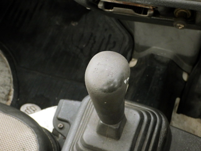 1993 Suzuki Carry Truck DC51T (UW-697c224524d47)[13]