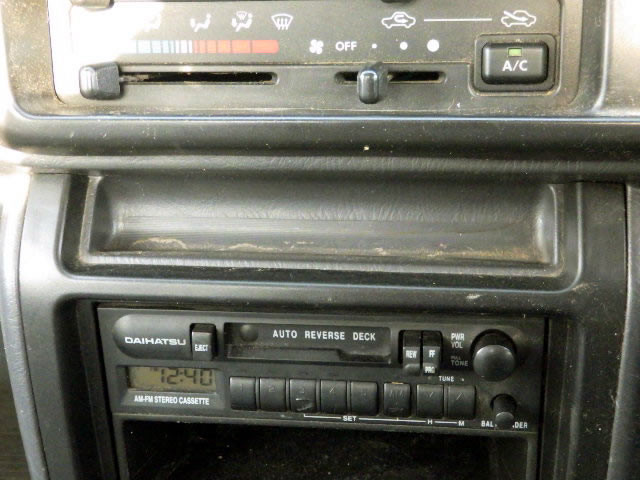 2001 Daihatsu Hijet Truck S210P (UW-694defff2b70e)[11]