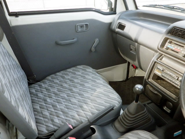 2001 Daihatsu Hijet Truck S210P (UW-694defff2b70e)[8]