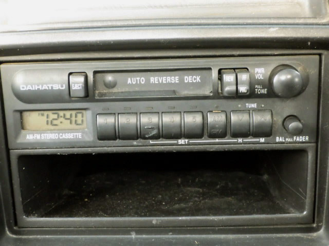 2001 Daihatsu Hijet Truck S210P (UW-694defff2b70e)[12]