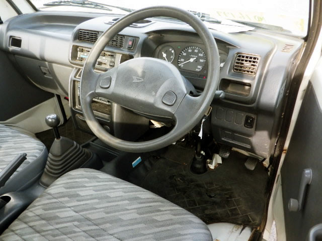 2001 Daihatsu Hijet Truck S210P (UW-694defff2b70e)[10]