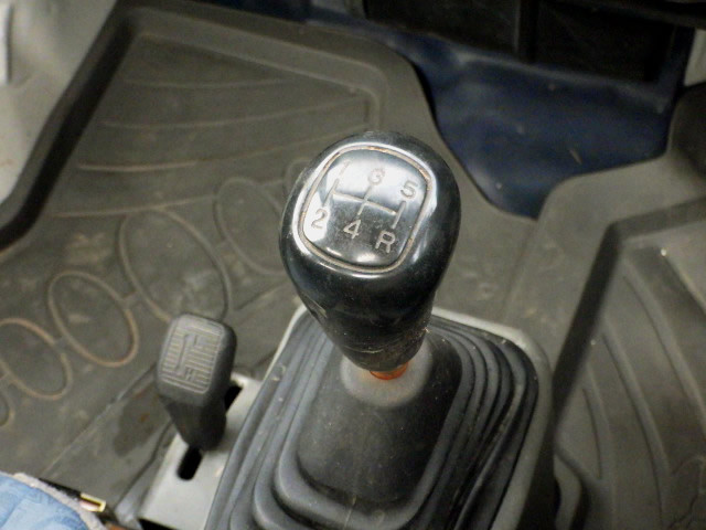 1999 Mitsubishi Minicab Truck U62T (UW-694cb7161572d)[13]