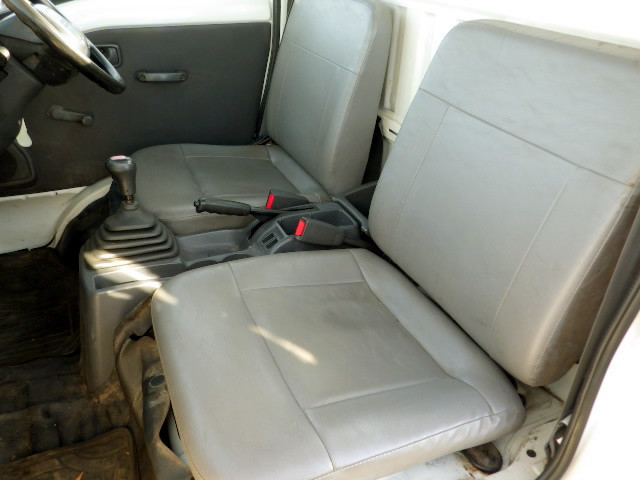 2000 Subaru Sambar TT2 (UW-69699a421ceea)[5]