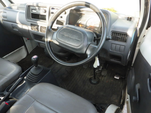 2000 Subaru Sambar TT2 (UW-69699a421ceea)[10]