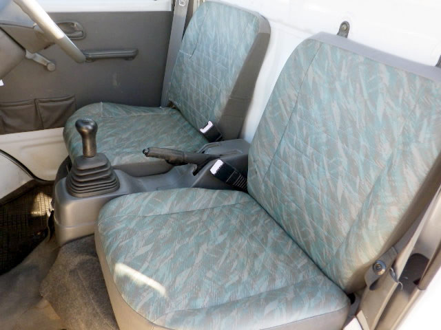 2001 Suzuki Carry Truck DB52T (UW-69685537a9e9e)[5]