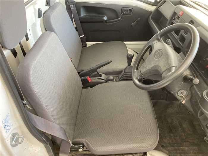 2014 Daihatsu Hijet Truck EBD-S510P (UW-69b27926ddb9b)[11]