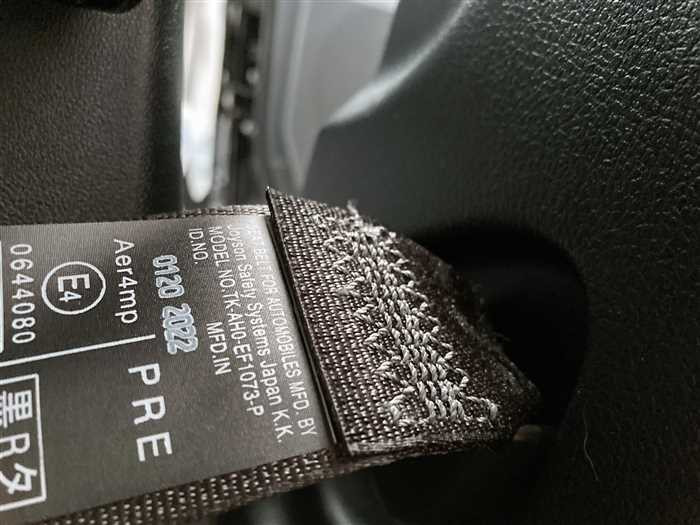 2022 Toyota Alphard 3BA-AGH30W (UW-6981ac4b46f76)[27]