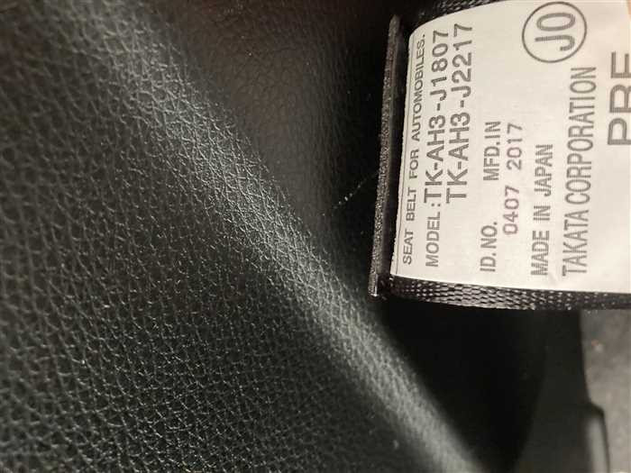 2017 Honda VEZEL DBA-RU1 (UW-694cf607de3cc)[24]