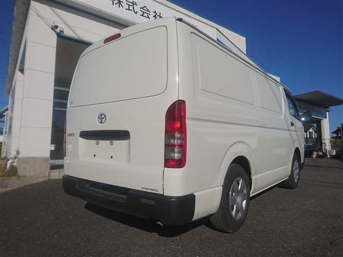 2020 Toyota Hiace Van TRH200V (UW-69ad000753cb0)[7]