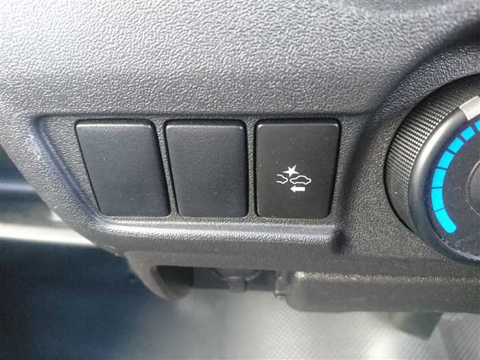 2020 Toyota Hiace Van TRH200V (UW-69ad000753cb0)[23]