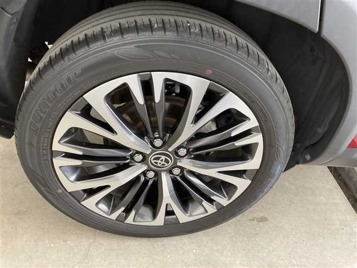 2022 Toyota Yaris Cross 6AA-MXPJ10 (UW-6942690a43b28)[8]