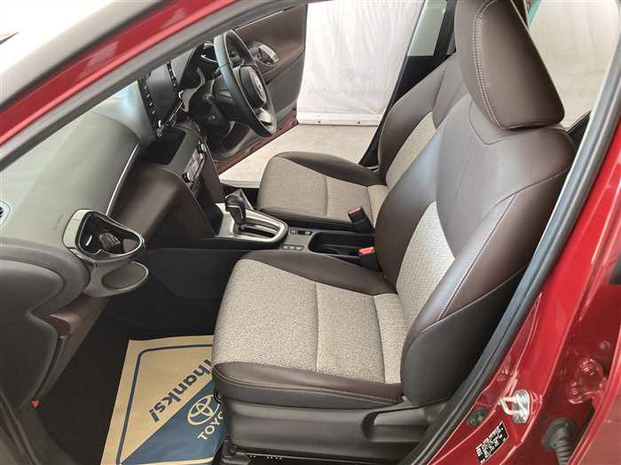 2022 Toyota Yaris Cross 6AA-MXPJ10 (UW-6942690a43b28)[15]