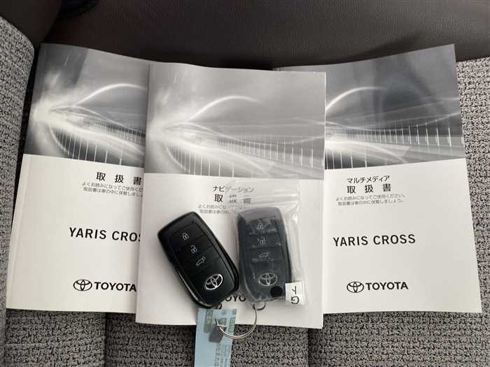 2022 Toyota Yaris Cross 6AA-MXPJ10 (UW-6942690a43b28)[23]