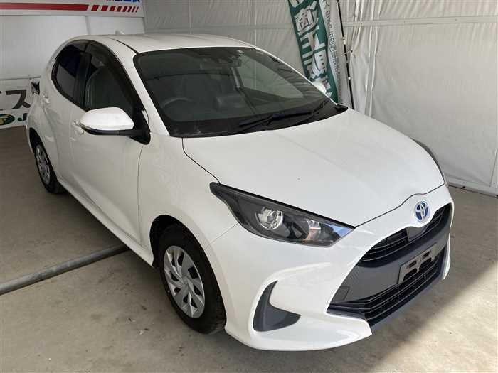 2022 Toyota Yaris 6AA-MXPH10 (UW-69771e4c6b780)[2]
