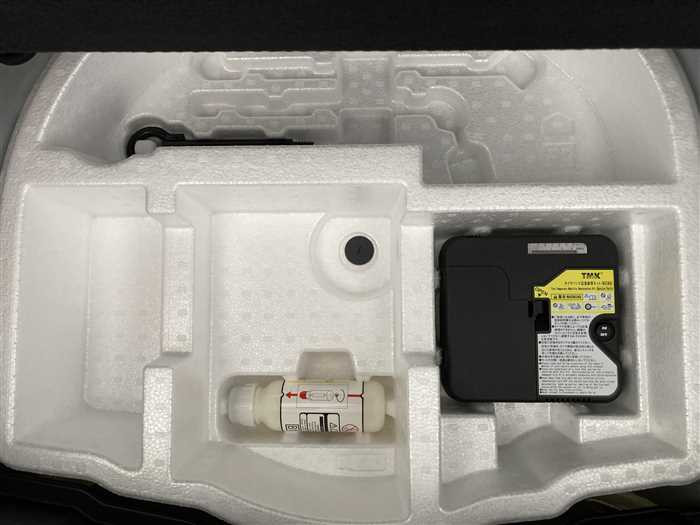 2022 Toyota Yaris 6AA-MXPH10 (UW-69771e4c6b780)[12]