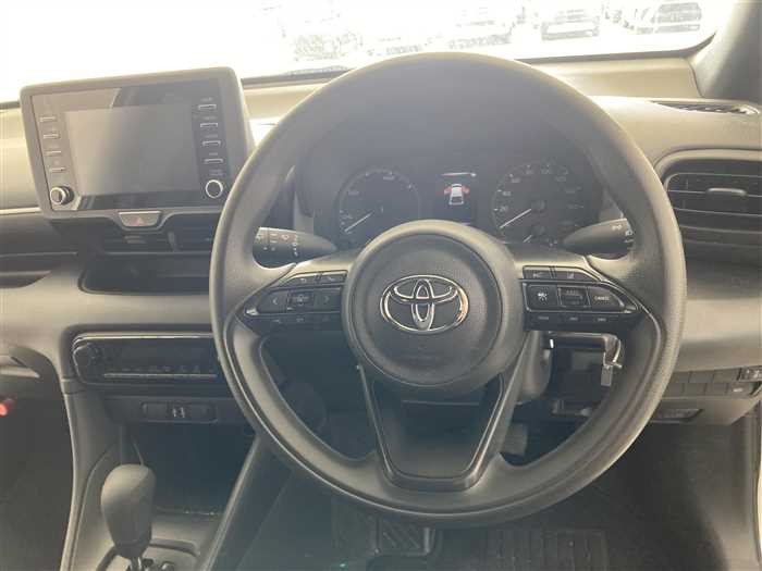 2022 Toyota Yaris 6AA-MXPH10 (UW-69771e4c6b780)[16]