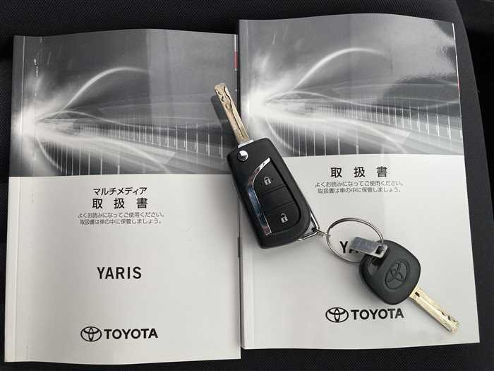 2022 Toyota Yaris 6AA-MXPH10 (UW-69771e4c6b780)[22]