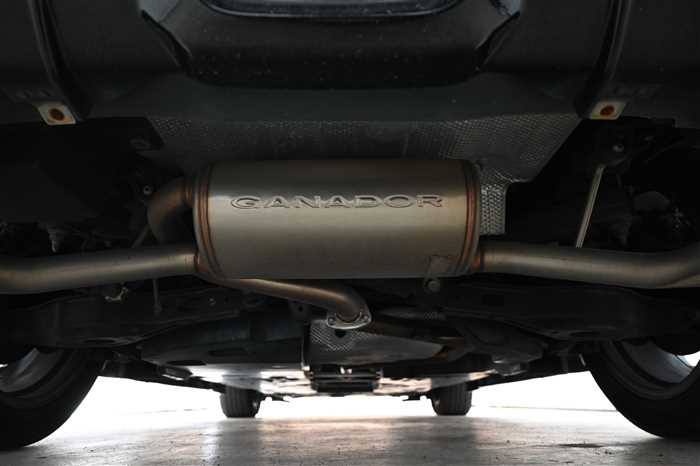 2017 Toyota C-HR ZYX10 (UW-69771e518a409)[7]