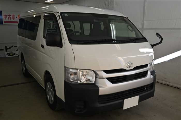 2021 Toyota Hiace Wagon 3BA-TRH214W (UW-695e11105a74a)[2]