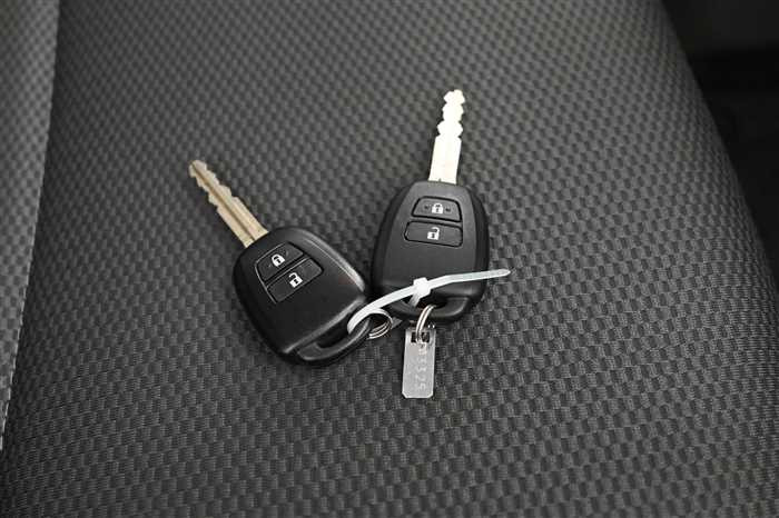 2021 Toyota Hiace Wagon 3BA-TRH214W (UW-695e11105a74a)[19]