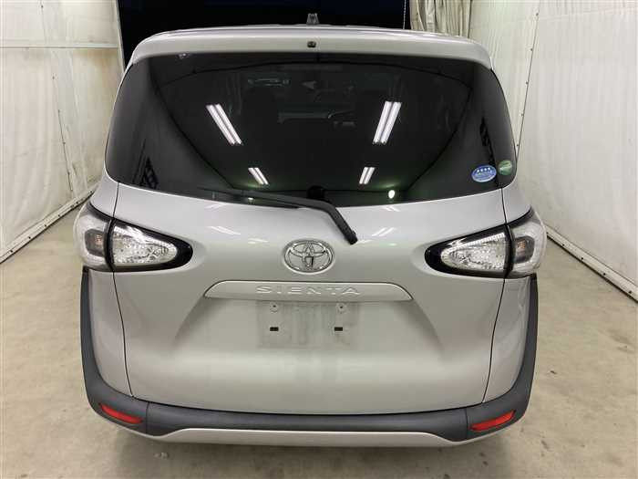2016 Toyota Sienta DBA-NSP170G (UW-69ad00099aacf)[5]