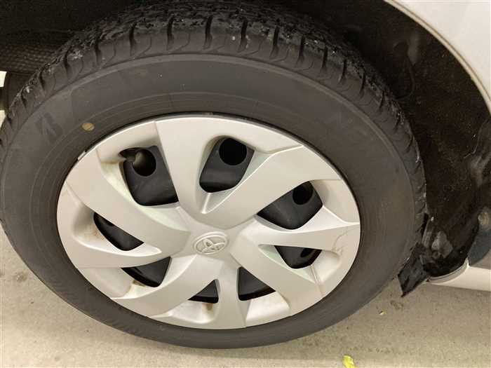 2016 Toyota Sienta DBA-NSP170G (UW-69ad00099aacf)[8]