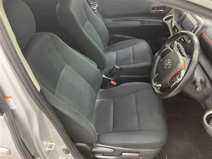 2016 Toyota Sienta DBA-NSP170G (UW-69ad00099aacf)[9]