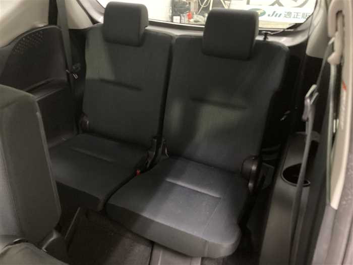 2016 Toyota Sienta DBA-NSP170G (UW-69ad00099aacf)[14]