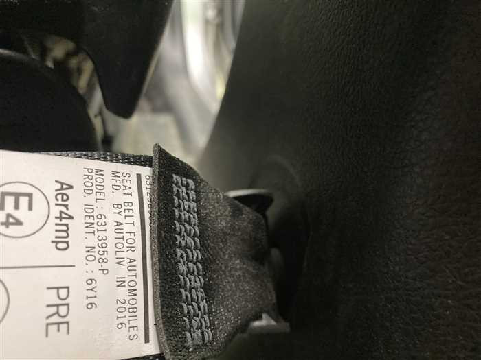 2016 Toyota Sienta DBA-NSP170G (UW-69ad00099aacf)[24]