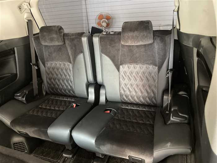 2015 Toyota Vellfire DBA-AGH30W (UW-694cf602289ca)[14]