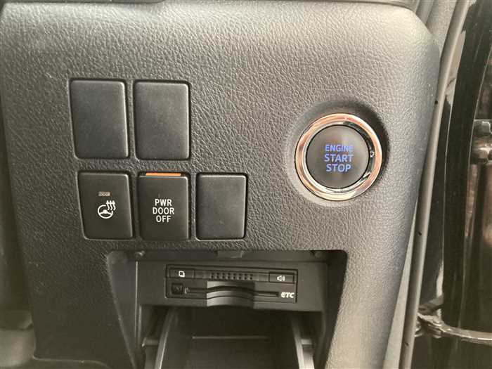 2015 Toyota Vellfire DBA-AGH30W (UW-694cf602289ca)[22]