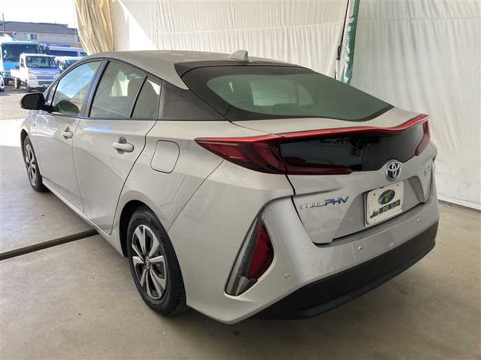 2021 Toyota Prius PHV 6LA-ZVW52 (UW-69ad00130fdb0)[3]